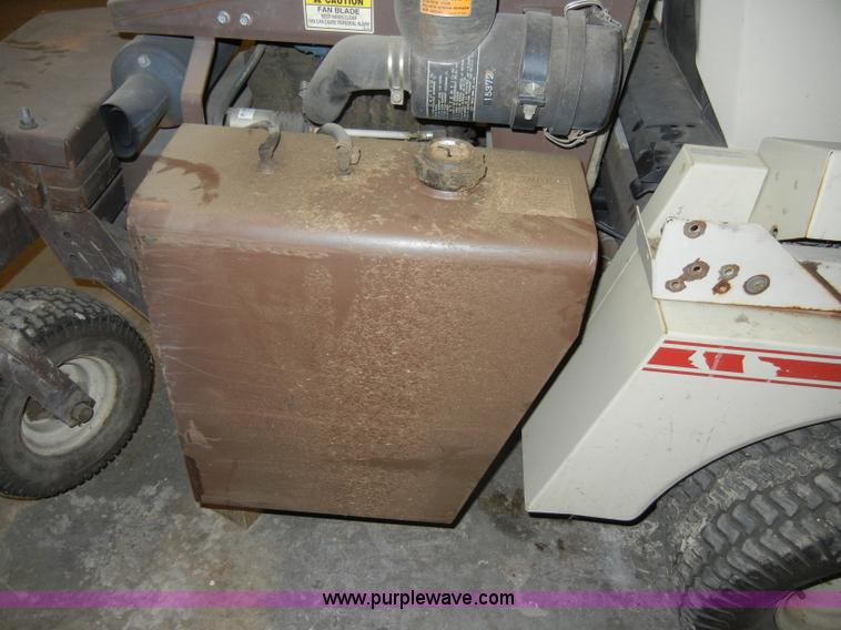 image for item A3495 1993 Grasshopper 7210 mower