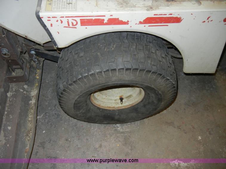 image for item A3495 1993 Grasshopper 7210 mower