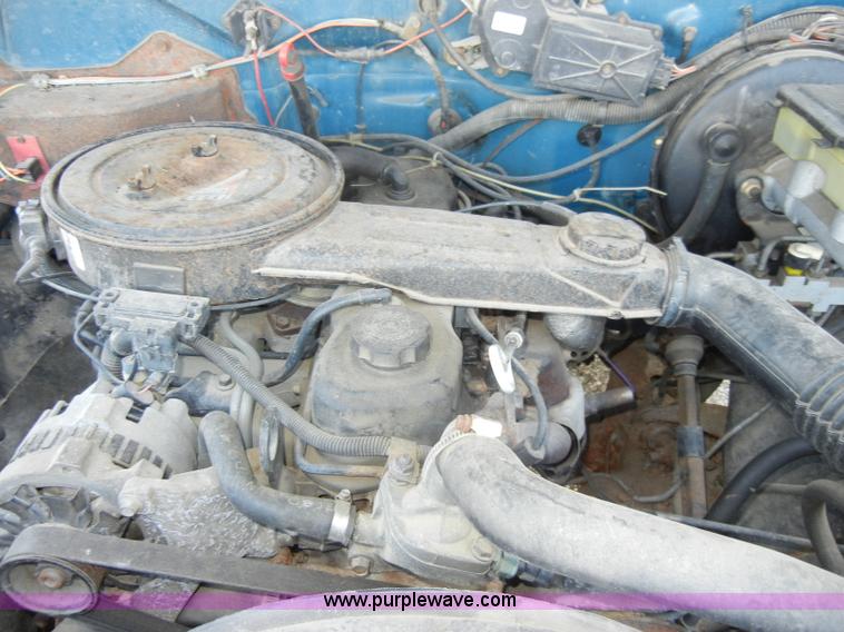 image for item A3498 1992 Chevrolet S10 pickup truck