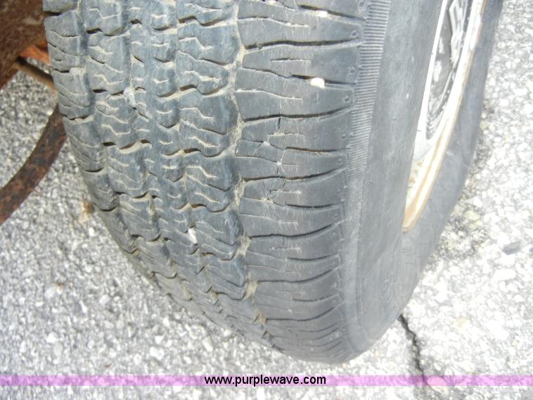 image for item A3498 1992 Chevrolet S10 pickup truck