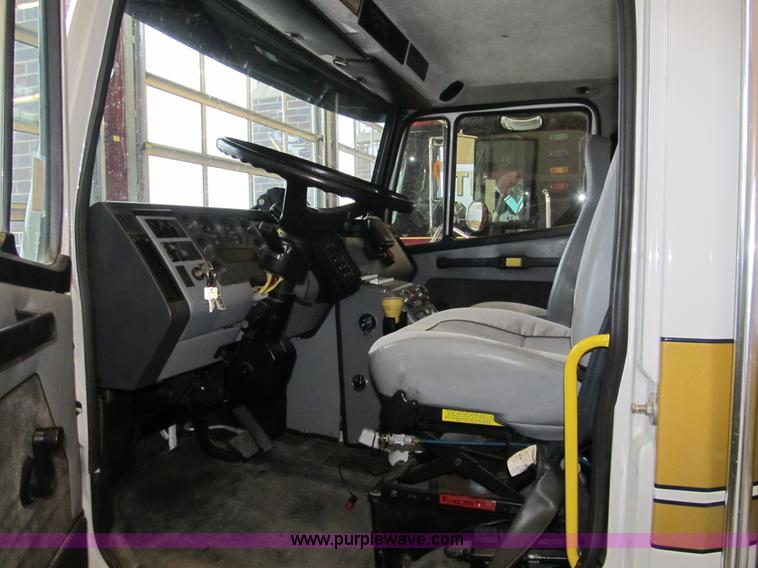 image for item A5419 1995 Freightliner FL60 rescue vehicle