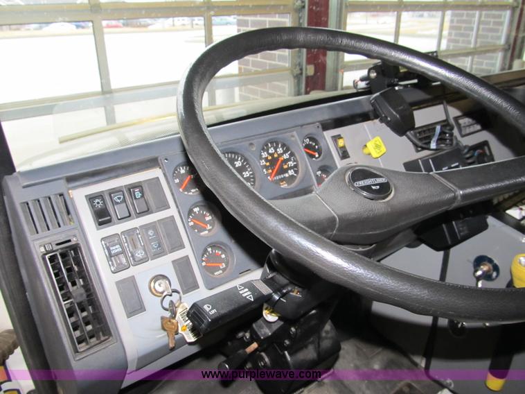image for item A5419 1995 Freightliner FL60 rescue vehicle
