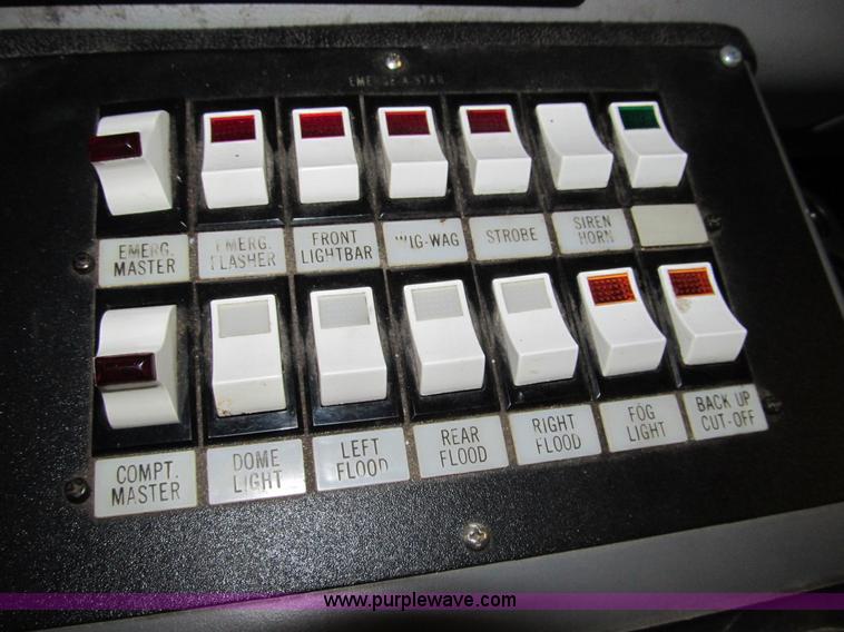 image for item A5419 1995 Freightliner FL60 rescue vehicle