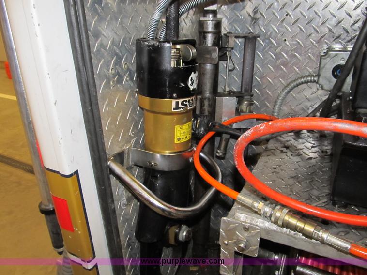 image for item A5419 1995 Freightliner FL60 rescue vehicle