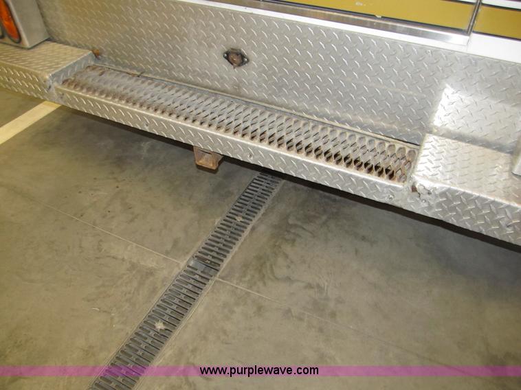 image for item A5419 1995 Freightliner FL60 rescue vehicle