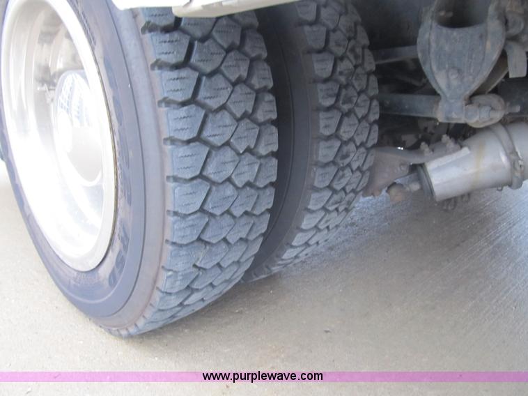 image for item A5419 1995 Freightliner FL60 rescue vehicle