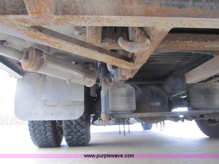 image for item A5419 1995 Freightliner FL60 rescue vehicle