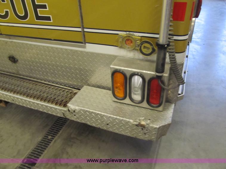 image for item A5419 1995 Freightliner FL60 rescue vehicle