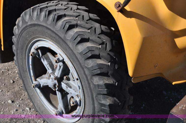 image for item A5844 1984 Chevrolet Bluebird C60 school bus