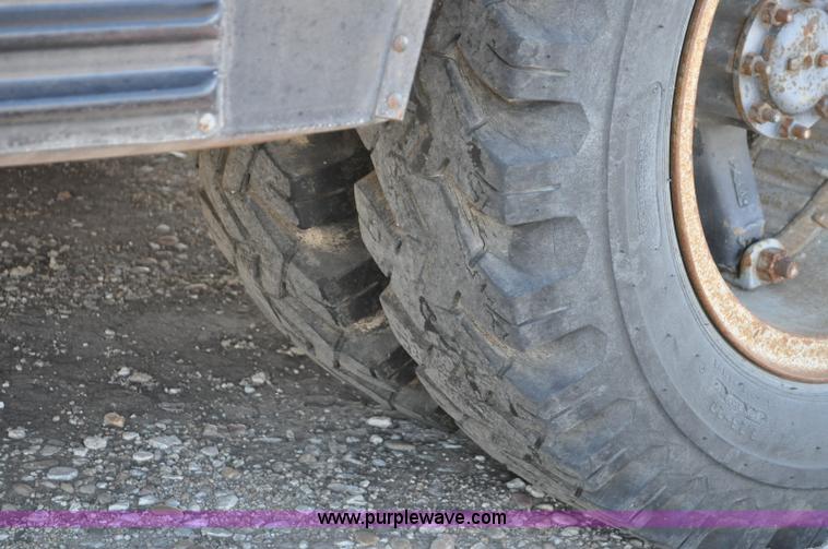 image for item A5844 1984 Chevrolet Bluebird C60 school bus