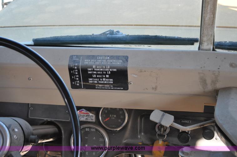 image for item A5844 1984 Chevrolet Bluebird C60 school bus