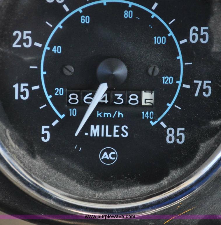 image for item A5844 1984 Chevrolet Bluebird C60 school bus