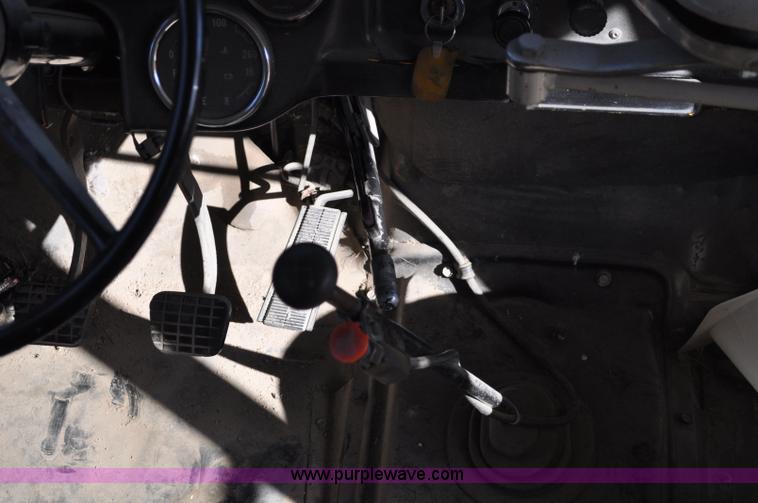 image for item A5844 1984 Chevrolet Bluebird C60 school bus