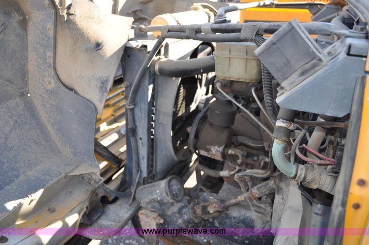 image for item A5844 1984 Chevrolet Bluebird C60 school bus