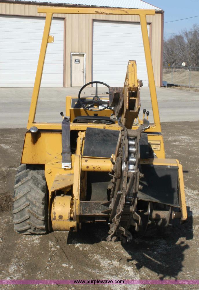 image for item A6962 Vermeer V-430A trencher