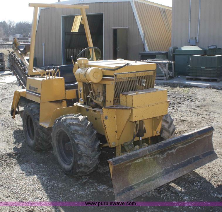 image for item A6962 Vermeer V-430A trencher