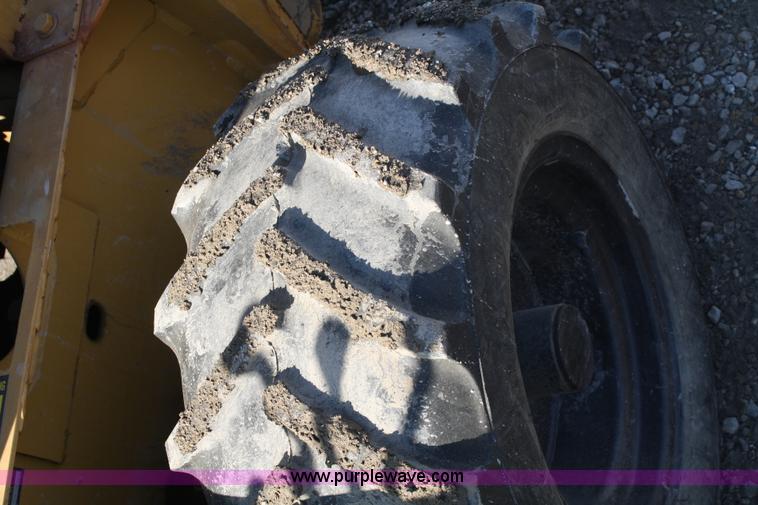 image for item A6962 Vermeer V-430A trencher