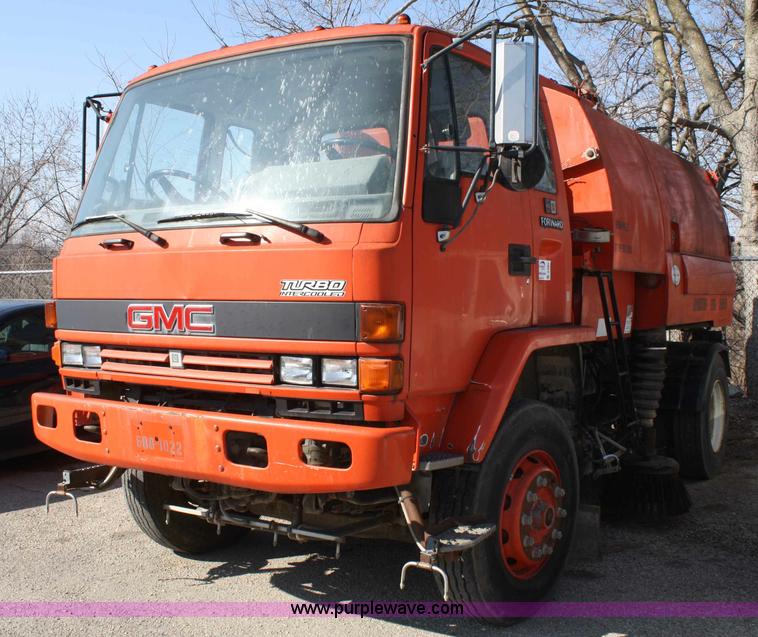 image for item A6963 1992 GMC W7000 street sweeper