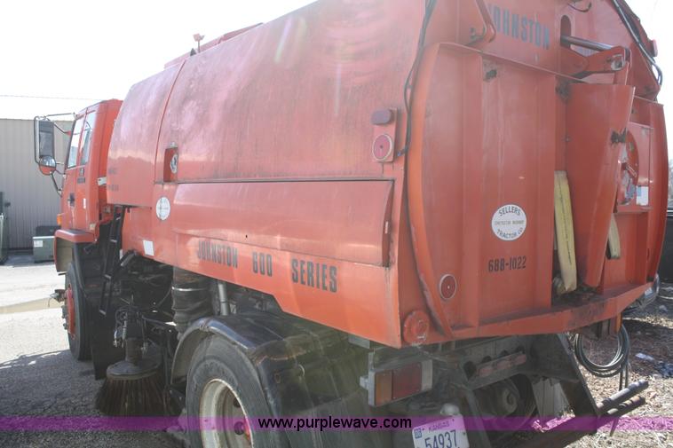 image for item A6963 1992 GMC W7000 street sweeper