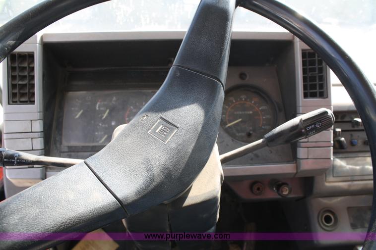 image for item A6963 1992 GMC W7000 street sweeper