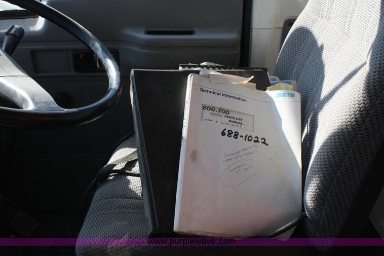 image for item A6963 1992 GMC W7000 street sweeper