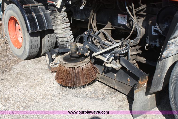 image for item A6963 1992 GMC W7000 street sweeper