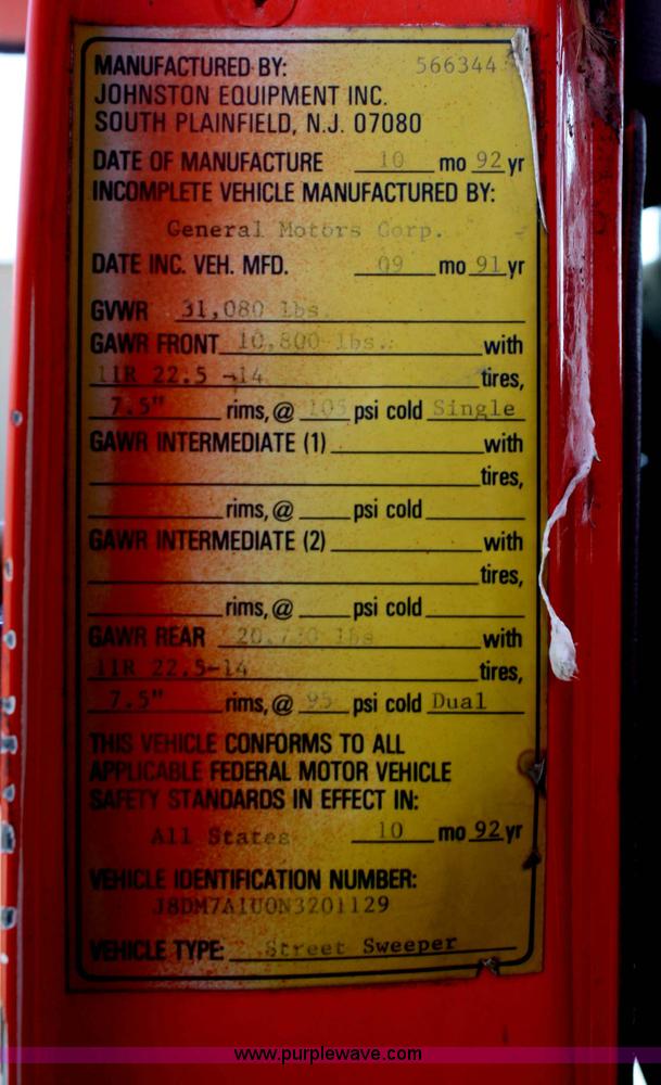 image for item A6963 1992 GMC W7000 street sweeper