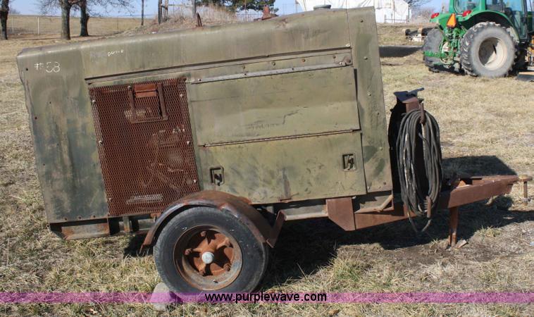 image for item A6974 Harnischfeger portable welder