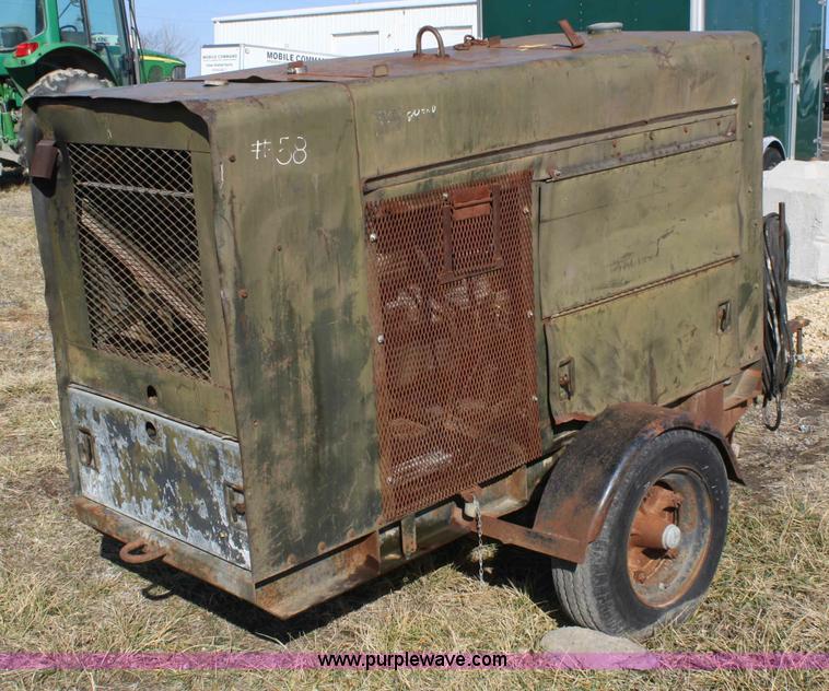 image for item A6974 Harnischfeger portable welder