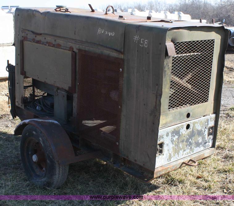 image for item A6974 Harnischfeger portable welder