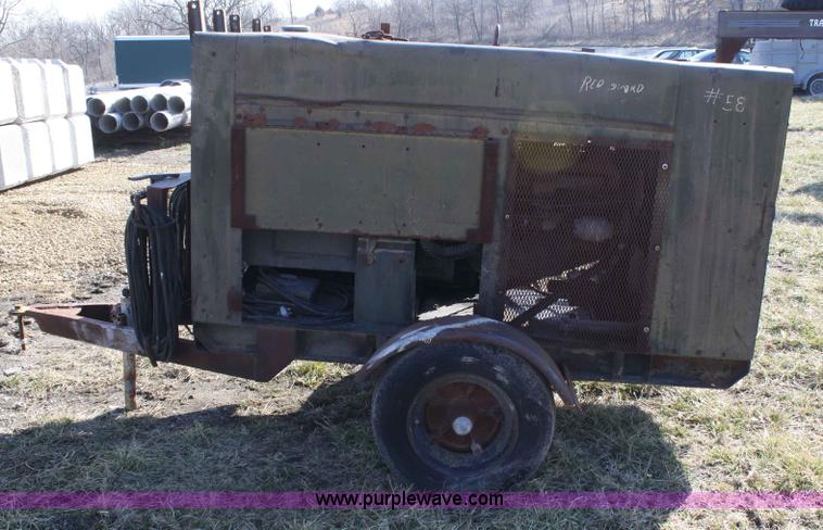 image for item A6974 Harnischfeger portable welder