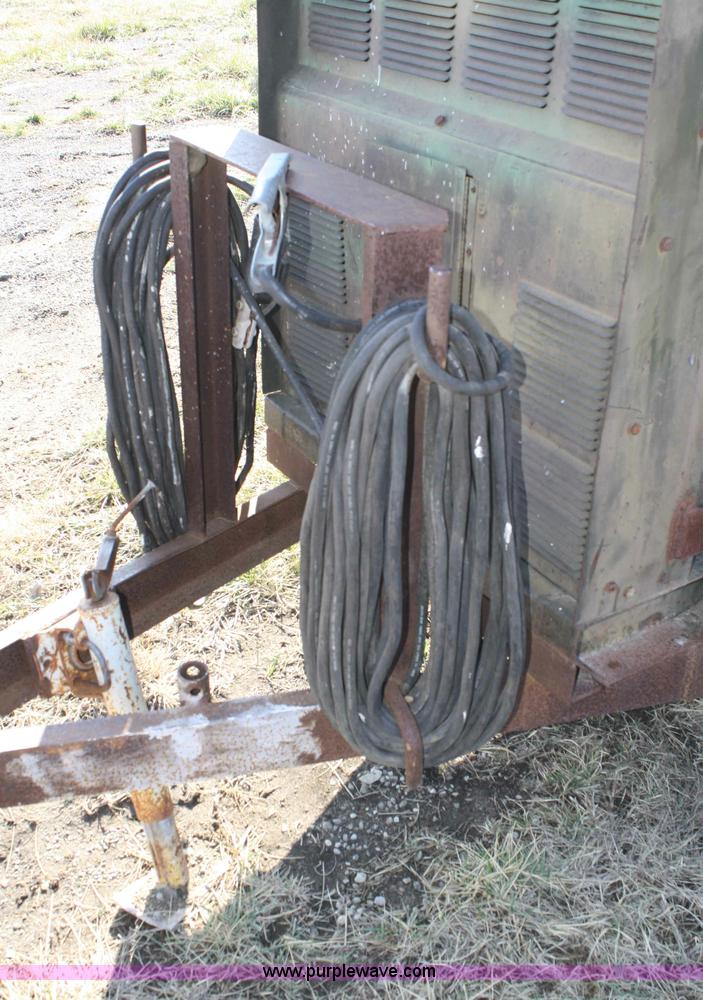 image for item A6974 Harnischfeger portable welder