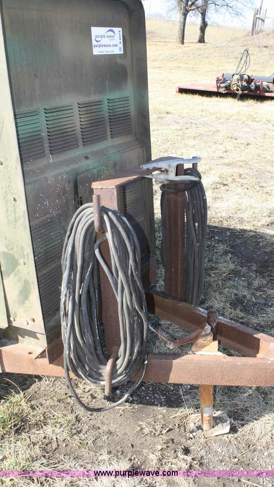image for item A6974 Harnischfeger portable welder