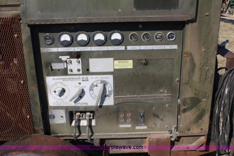 image for item A6974 Harnischfeger portable welder