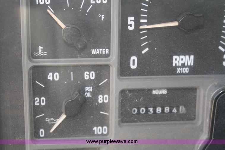 image for item A6976 1991 International 4900 dump truck