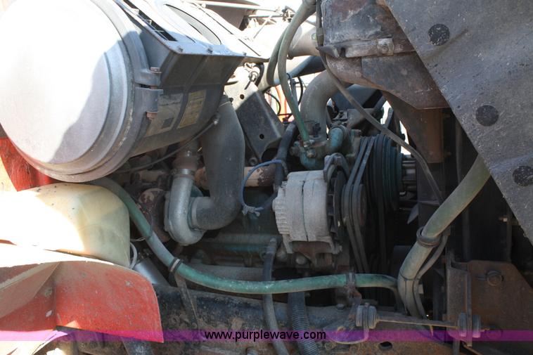 image for item A6976 1991 International 4900 dump truck