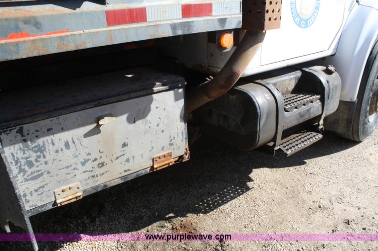 image for item A6976 1991 International 4900 dump truck