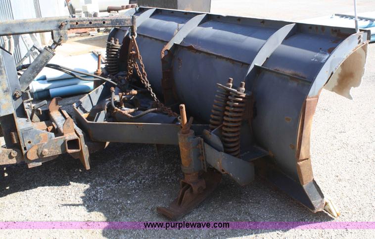 image for item A6976 1991 International 4900 dump truck