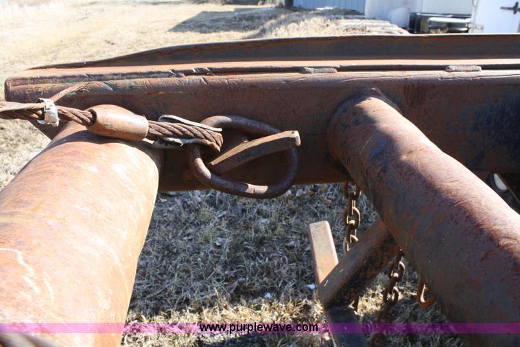 image for item A6977 1995 Mack DM688S roll off truck