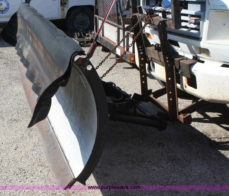 image for item A6981 1986 Ford F700 dump truck