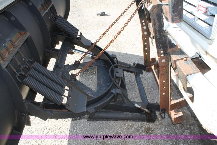 image for item A6981 1986 Ford F700 dump truck