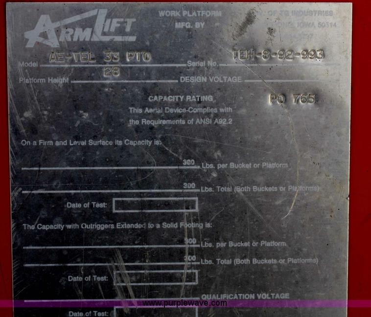 image for item A6982 1993 Ford F600 boom truck