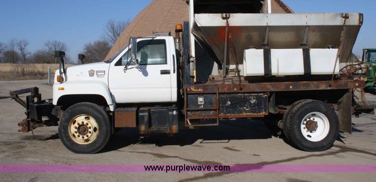 image for item A6986 2000 GMC C8500 flatbed truck