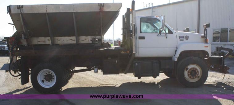 image for item A6986 2000 GMC C8500 flatbed truck