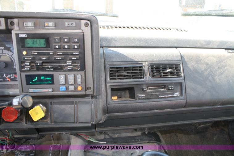 image for item A6986 2000 GMC C8500 flatbed truck