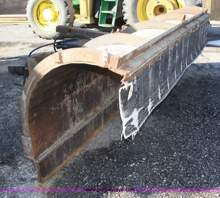 image for item A6986 2000 GMC C8500 flatbed truck