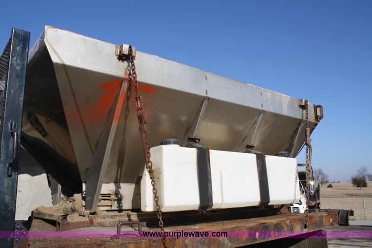 image for item A6986 2000 GMC C8500 flatbed truck