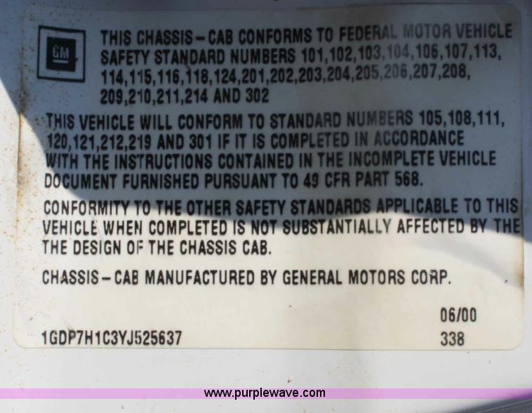 image for item A6986 2000 GMC C8500 flatbed truck