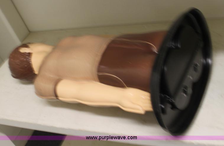 image for item A7285 Assorted Christmas decorations