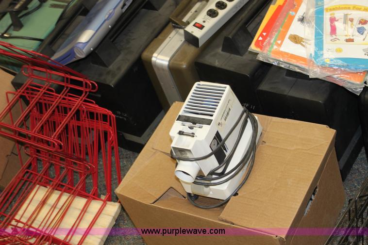 image for item A7301 Assorted electronics